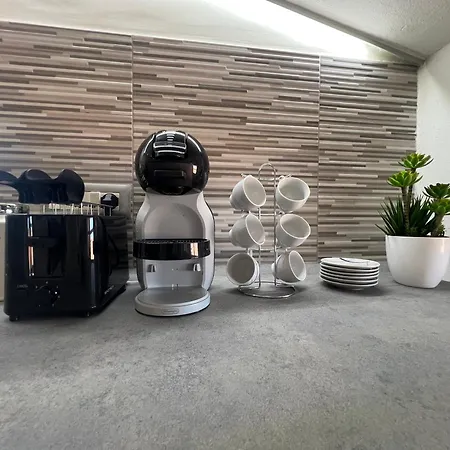 Santicelli 12 아파트